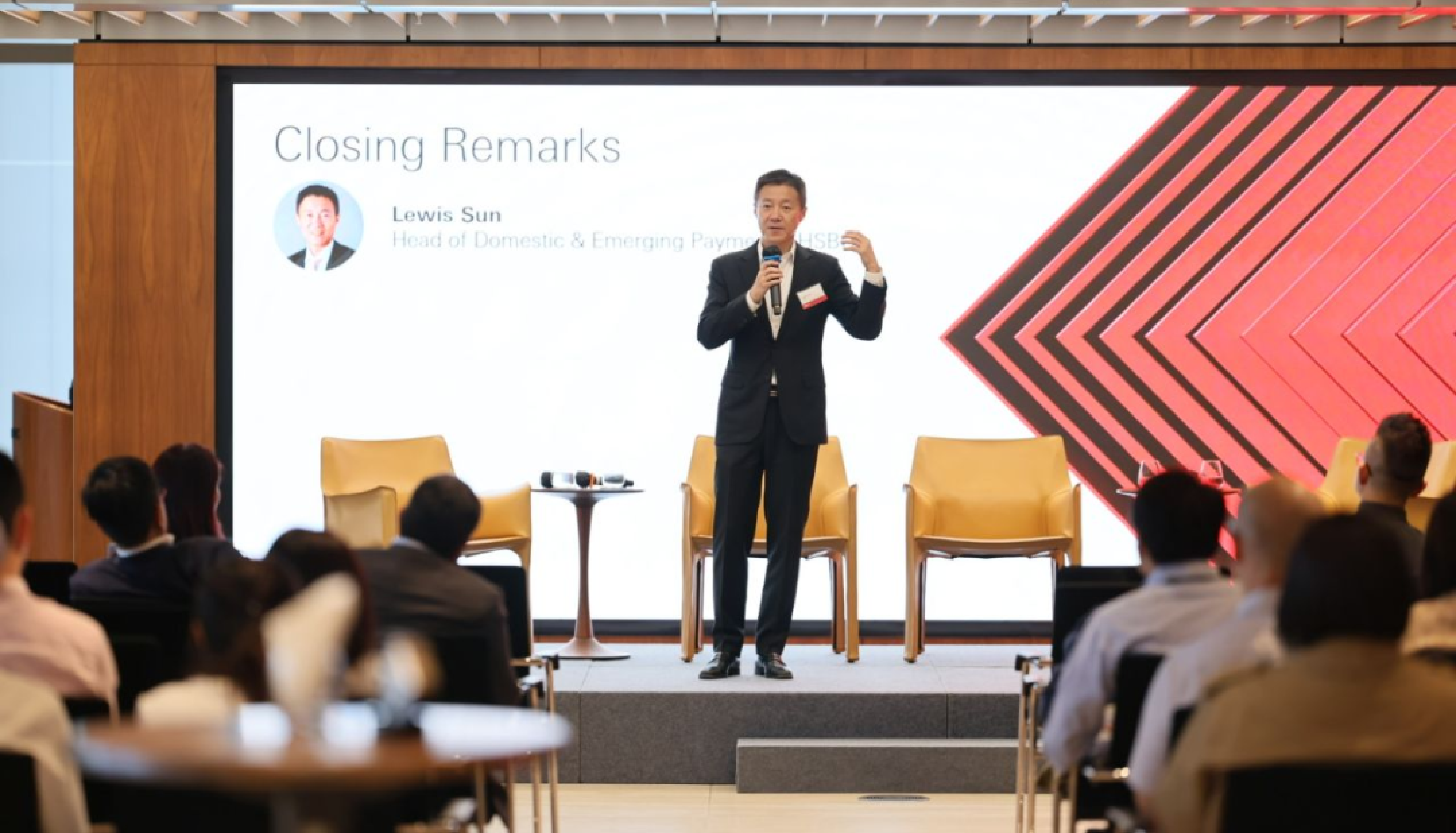 HSBC Head of Payments Lewis Sun delivers closing remarks forum.
